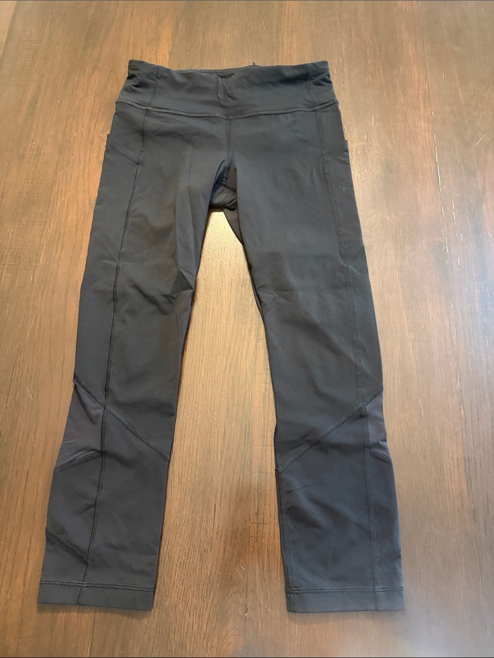 lululemon athletica Women’s  Black Cropped Leggings